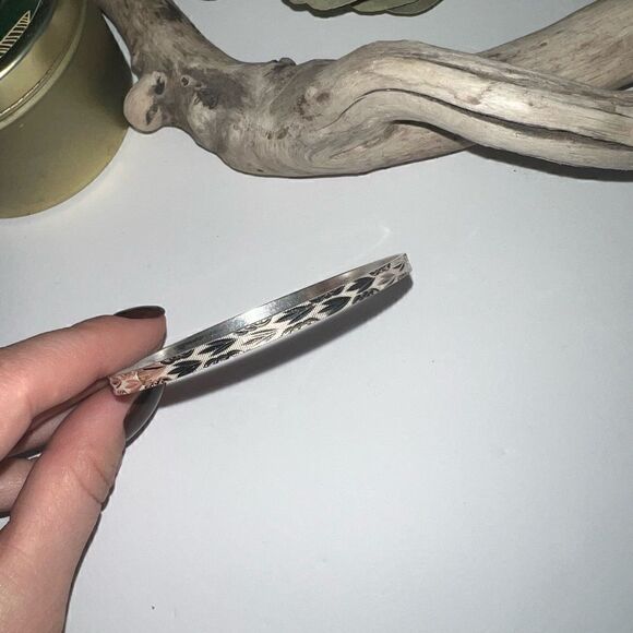 Sterling silver 925 diamond cut  bangle 8” - Picture 5 of 8